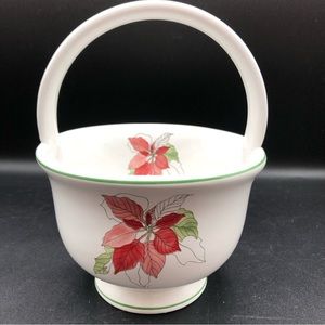 Block Bernarda Poinsettia Basket Dish  Mary Lou Goetsen 6.5”!Christmas. PERFECT